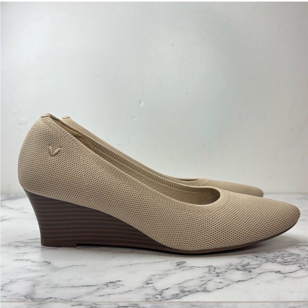 VIVAIA Tamia Wedge Women's Round Toe Comfortable Wedge Heels - Cream Color - Picture 2 of 7